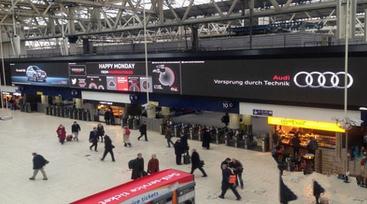 伦敦滑铁卢火车站8K led显示屏