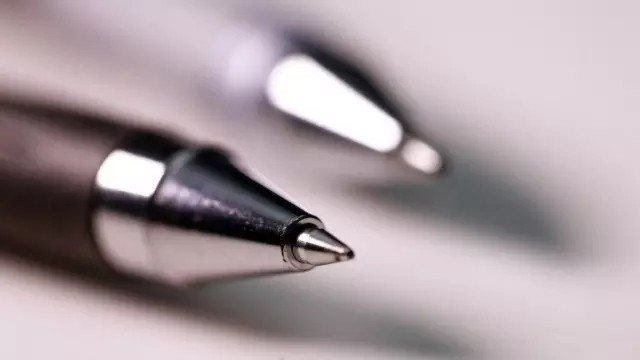 中国终于造出圆珠笔头！！LED显示屏生产设备为何仍以进口为荣？
